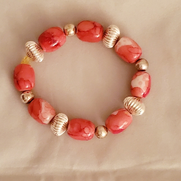 Red and Silver Beaded Bracelet - Picture 2 of 2